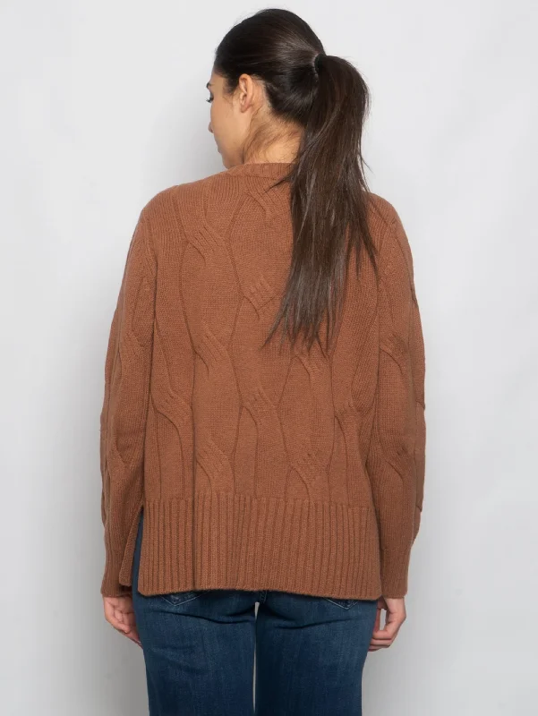 Maglione Girocollo a Treccia Piatta Liquirizia