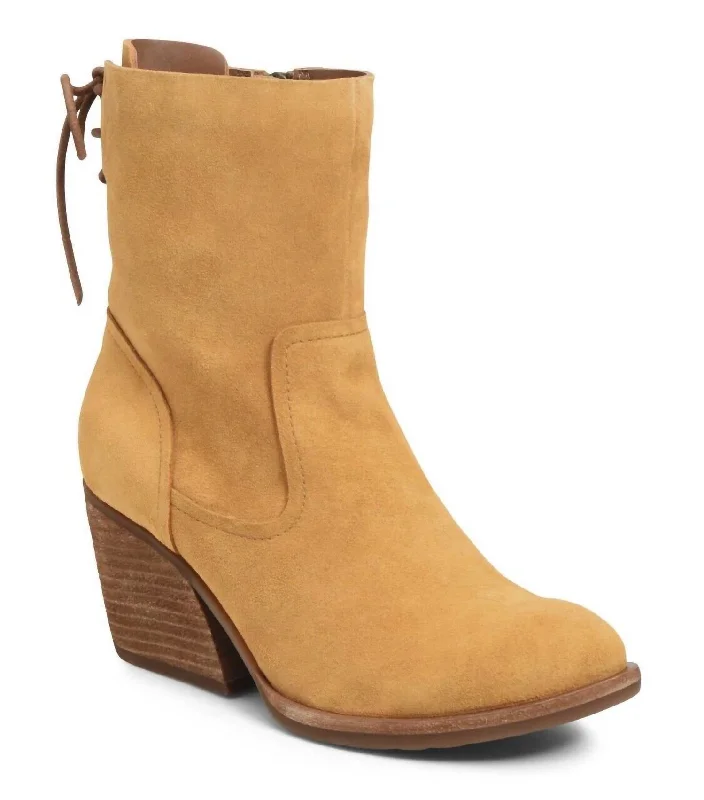 Women'S Cherna Bootie in Yellow Suede